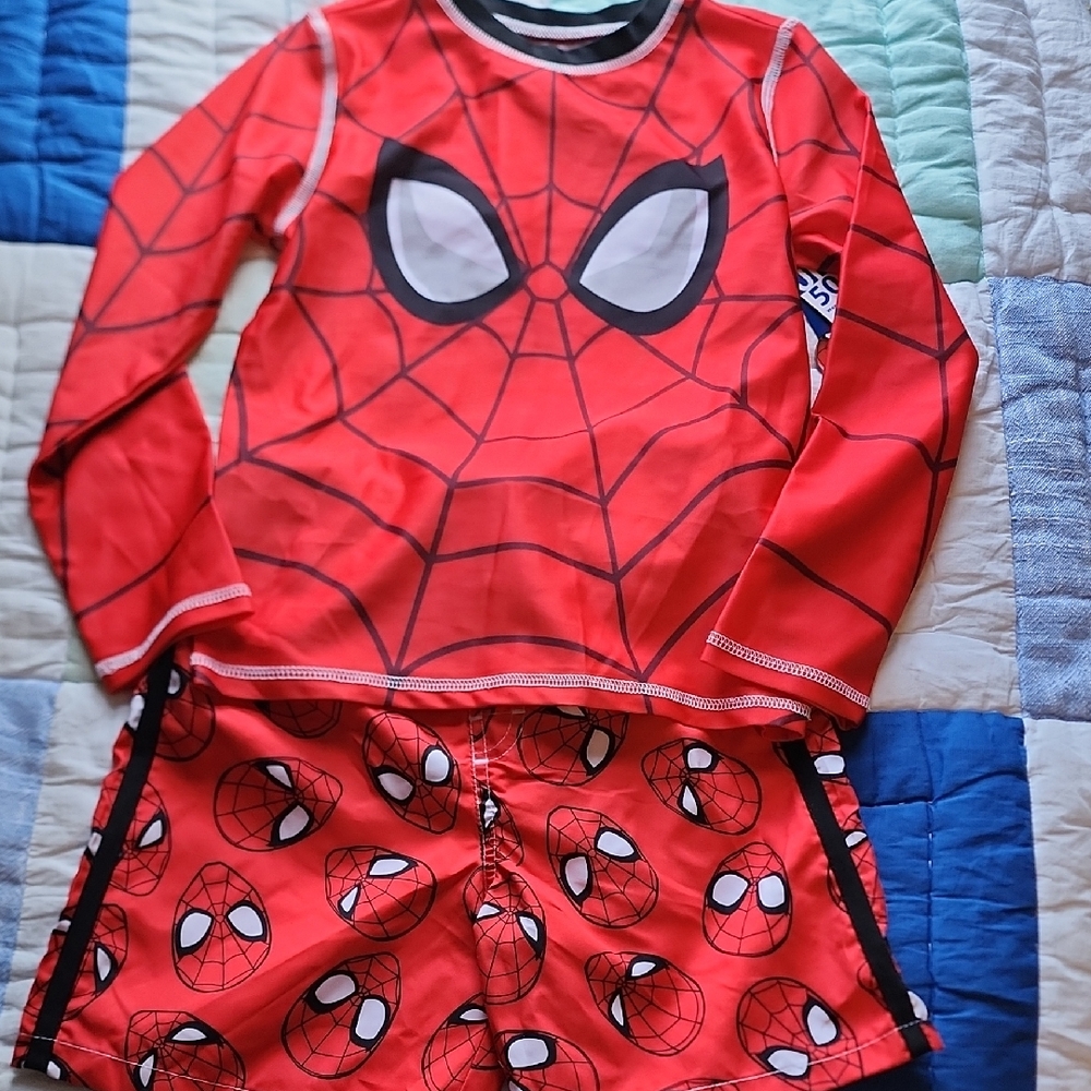 NWT 2 Piece Swim Set Size 6/7